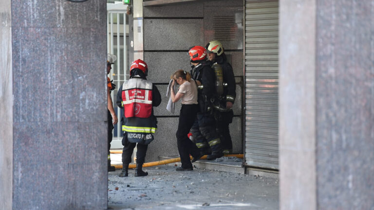 QB6JP5WB65GA7LU7AEUBCAT43U